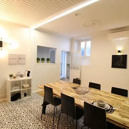 בית נופש Bright 1 Bd W Lovely Balcony In