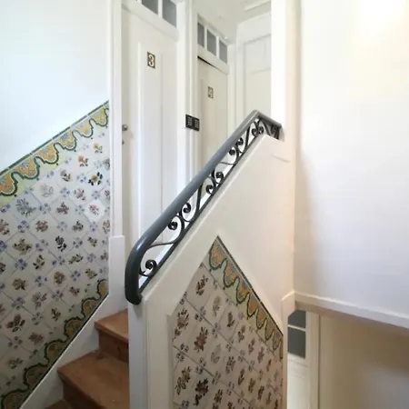 Bright 1 Bd W Lovely Balcony In Ferienhaus *