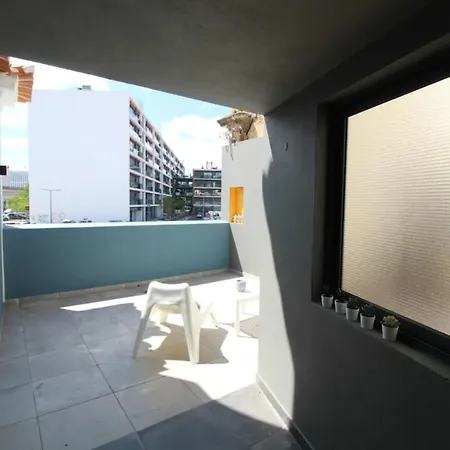 Holiday home Bright 1 Bd W Lovely Balcony In
